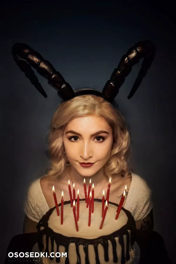 Luxlo - Chilling Adventures of Sabrina cosplay - 5