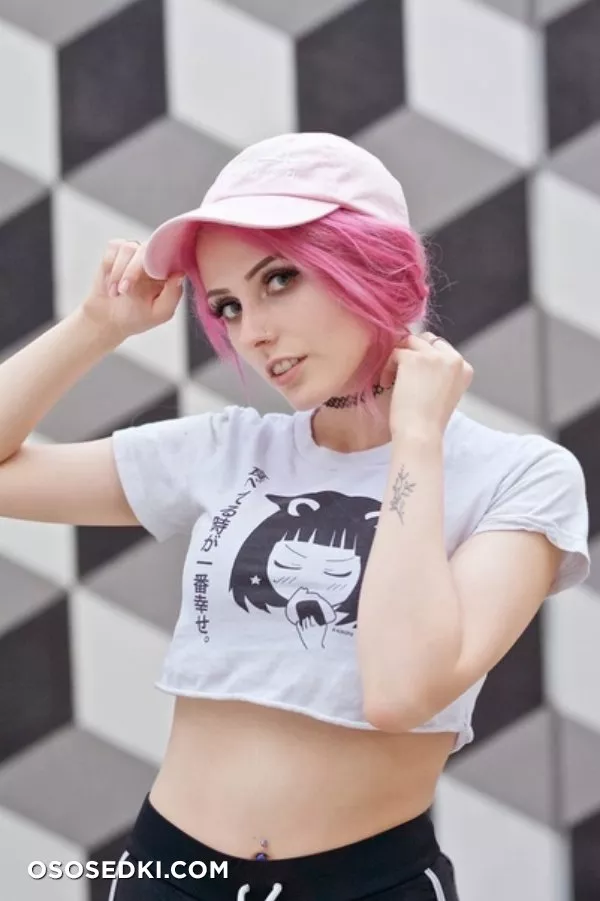 Rolyatistaylor  - Pink roller skate girl patreon cosplay set - 1
