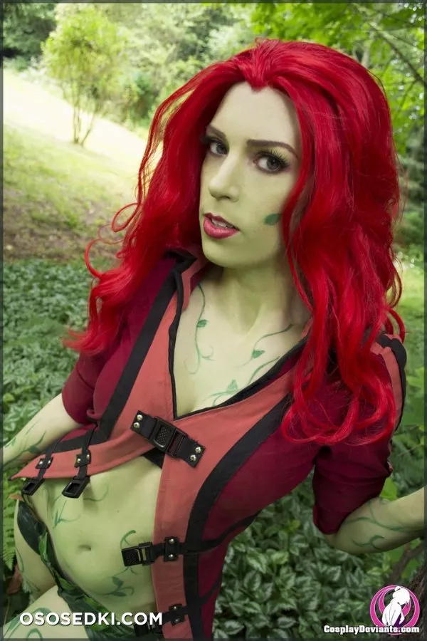 Essi - Seductive Pheromones (Cosplaydeviants) - Poison Ivy - 3