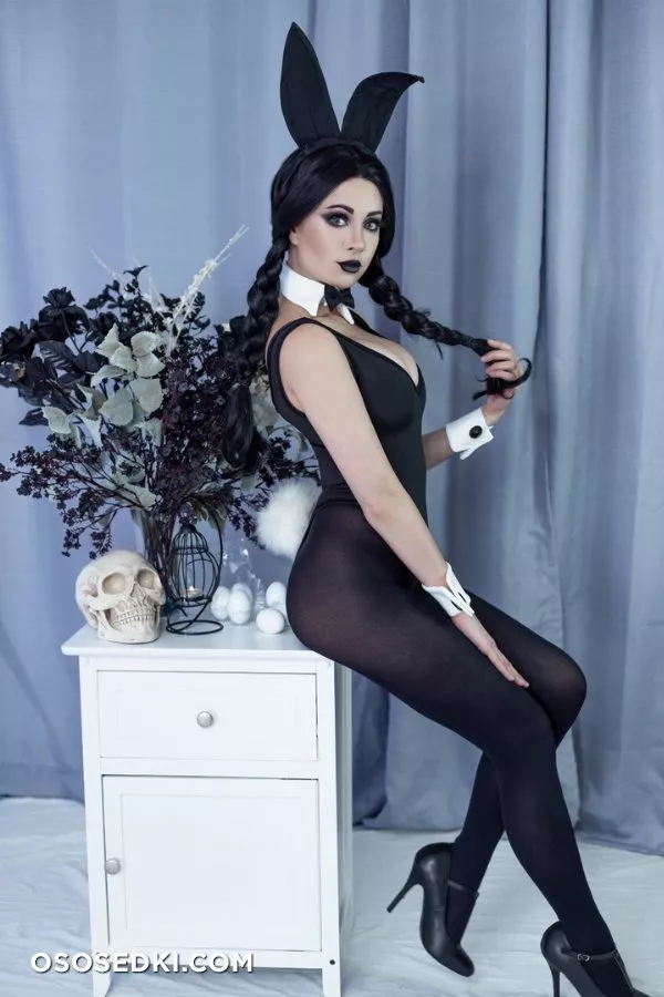 Hendoart - Bunny Wednesday erotic patreon cosplay set - 4