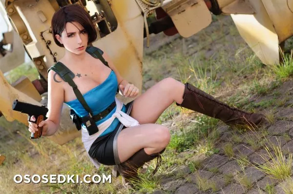 Giu Hellsing - Jill Valentine (Resident Evil 2) patreon cosplay - 4