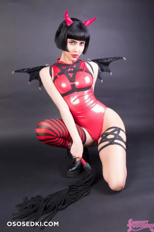 Swimsuit Succubus - Red Onepiece erotic patreon cosplay set - 4