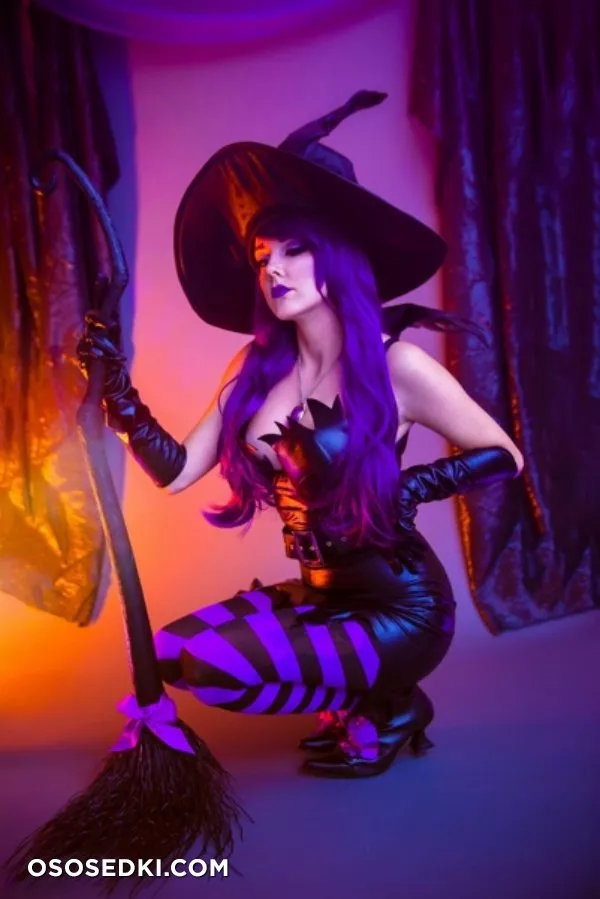 Darshelle Stevens - Witch cosplay set - 5