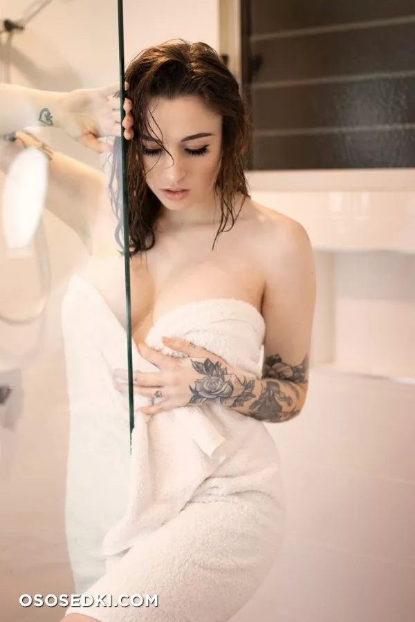 Kayla Erin - Shower erotic patreon set - 3