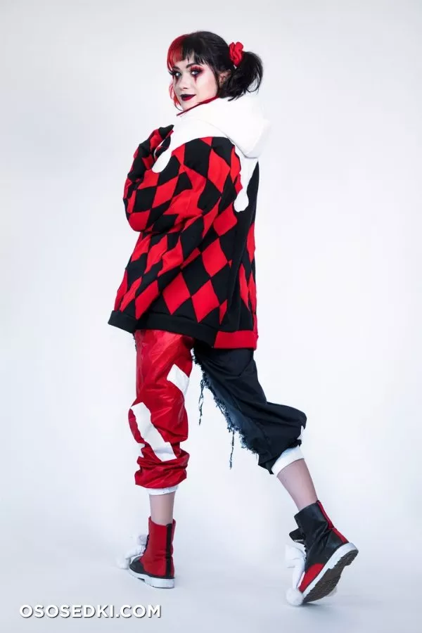 Nichameleon - Harley Quinn patreon cosplay set - 2