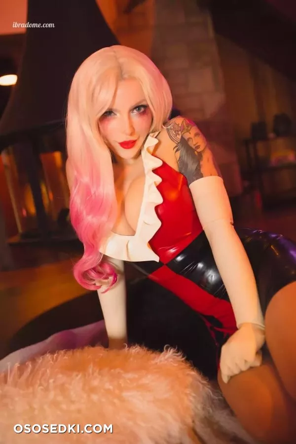Moonfox - Harley Quinn patreon cosplay set - 1