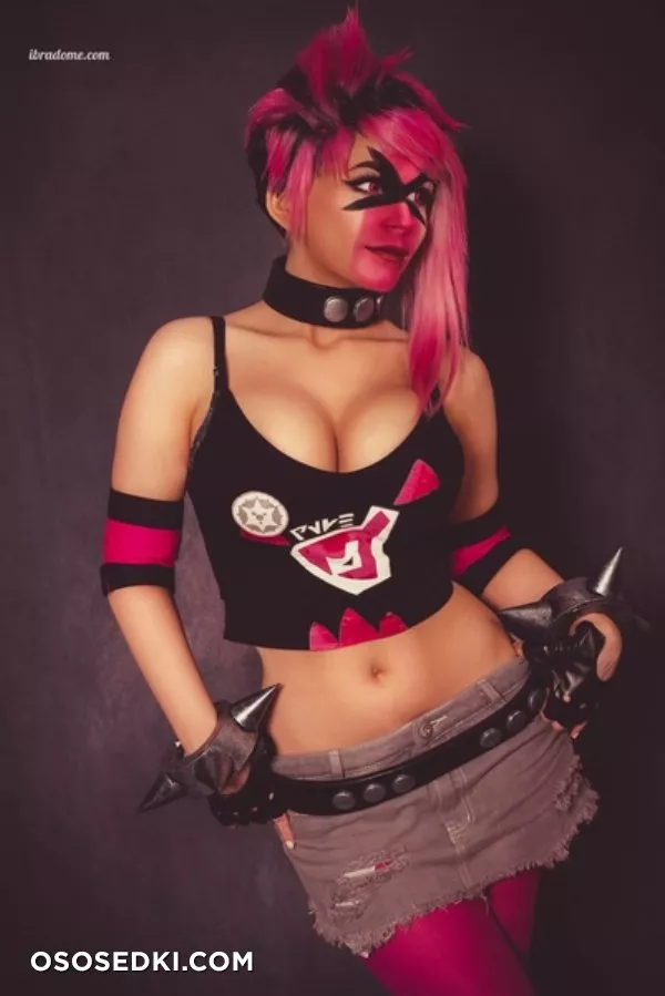 Danielle Beaulieu - patreon/onlyfans erotic cosplay set - 3
