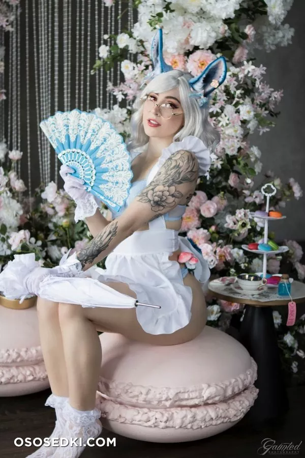 Luxlo cosplay - Wonderland Boudoir patreon set - 2