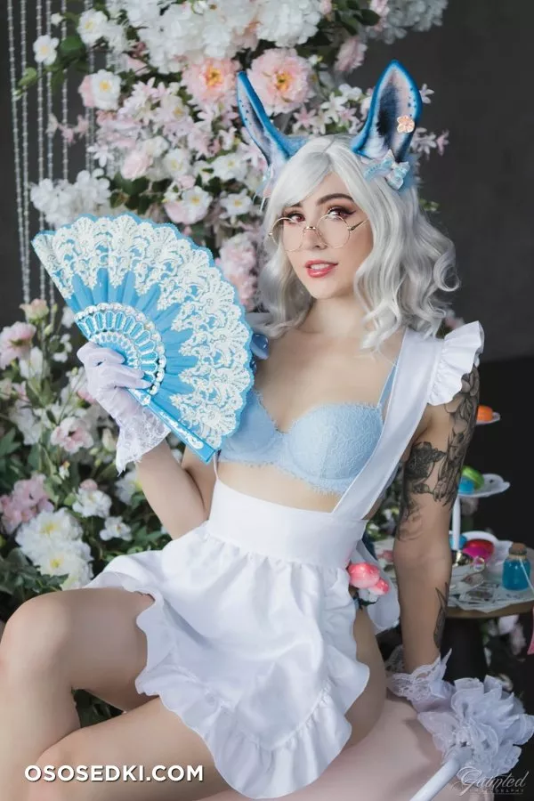 Luxlo cosplay - Wonderland Boudoir patreon set - 4