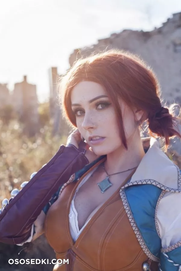 Rolyatistaylor  - Triss Merigold  patreon cosplay set - 3