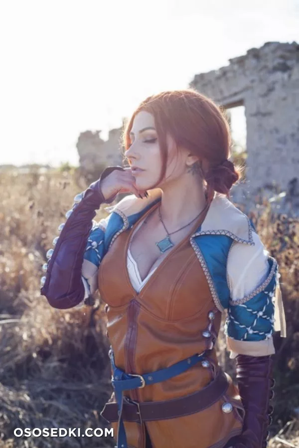 Rolyatistaylor  - Triss Merigold  patreon cosplay set - 4