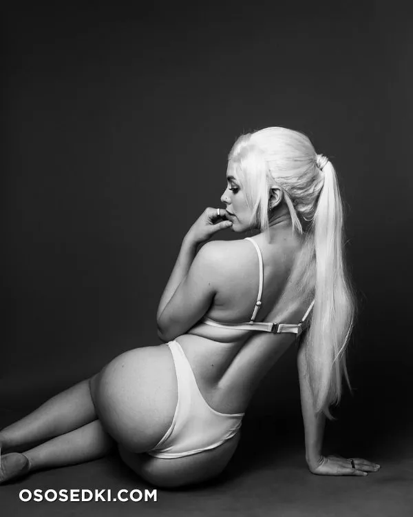 Nadyasonika cosplay - patreon erotic set - 2