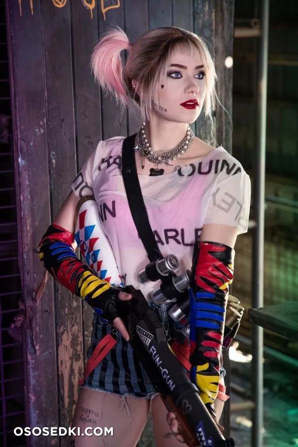 Nichameleon - Harley Quinn patreon cosplay set - 1