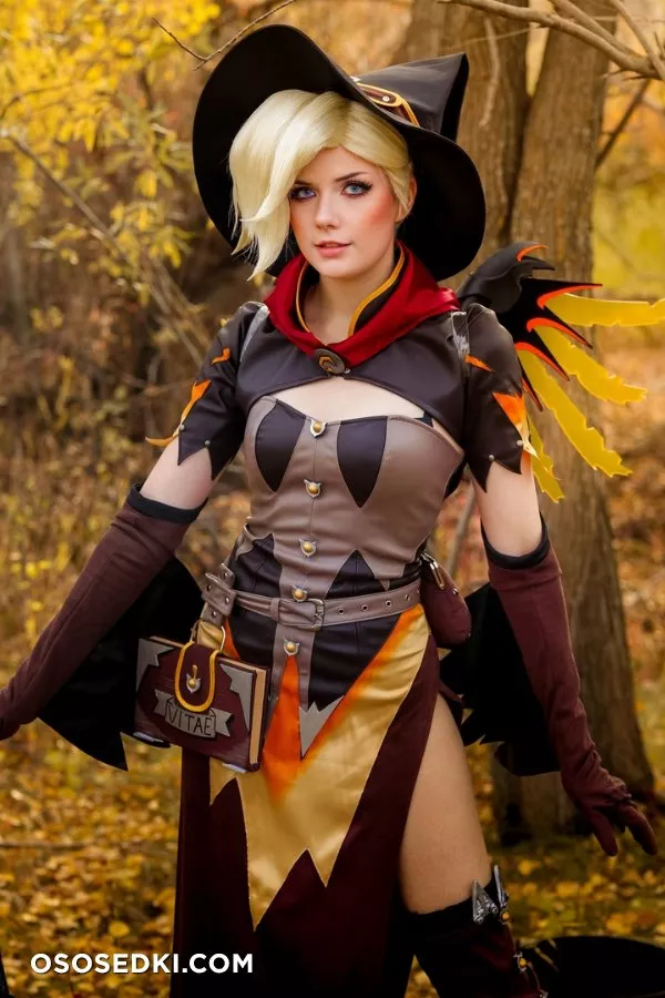 Meggii cosplay - Witch Mercy patreon cosplay set - 2