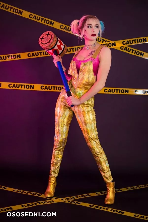 Nichameleon - Birds of Prey patreon cosplay set - 3