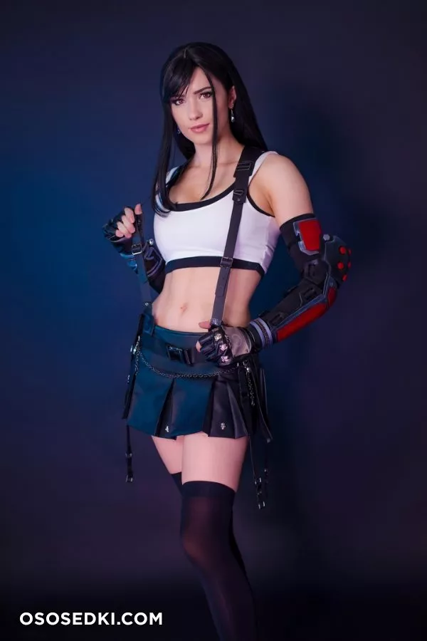 Nichameleon - SFW Tifa (Final Fantasy VII) patreon cosplay set - 1