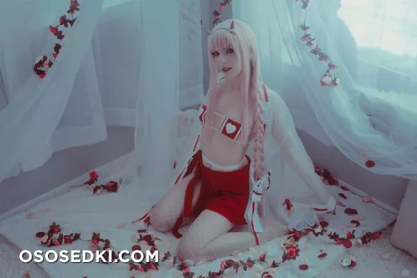 Bloodraven - Zero Two patreon erotic cosplay set - 4