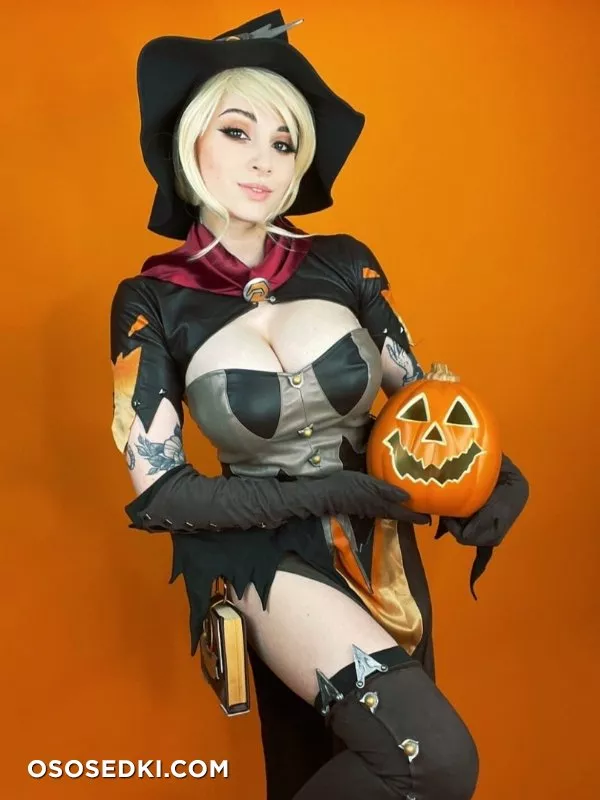 Kayla Erin - erotic patreon/onlyfans cosplay set - 1