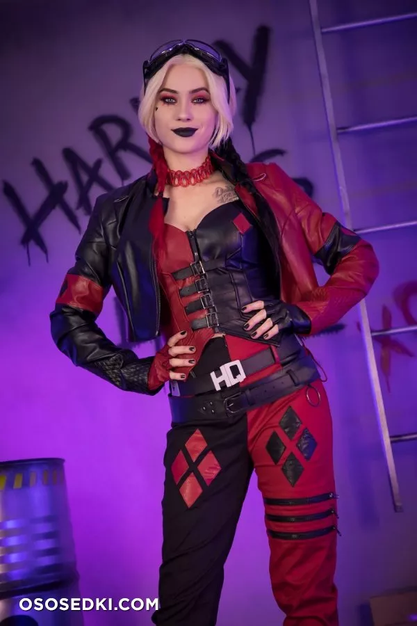 Nichameleon - Harley Quinn patreon cosplay set - 2