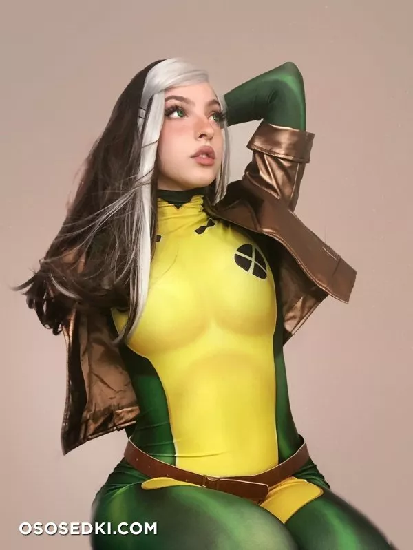Miss Bri Torress - Rogue patreon cosplay set - 1