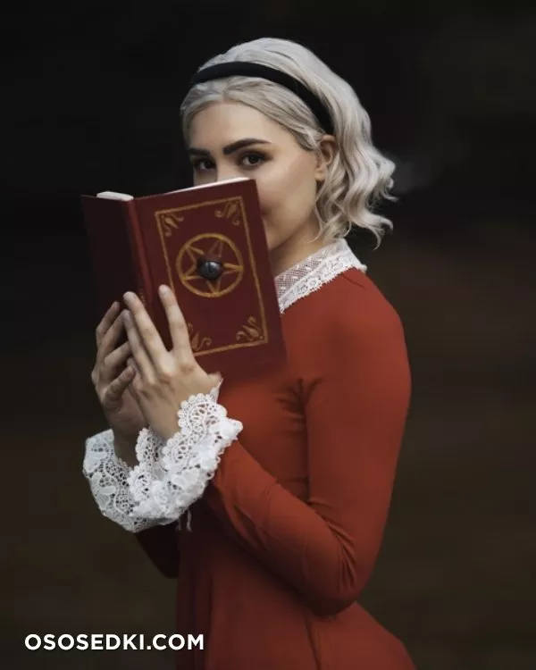 Luxlo cosplay - Sabrina patreon cosplay set - 1