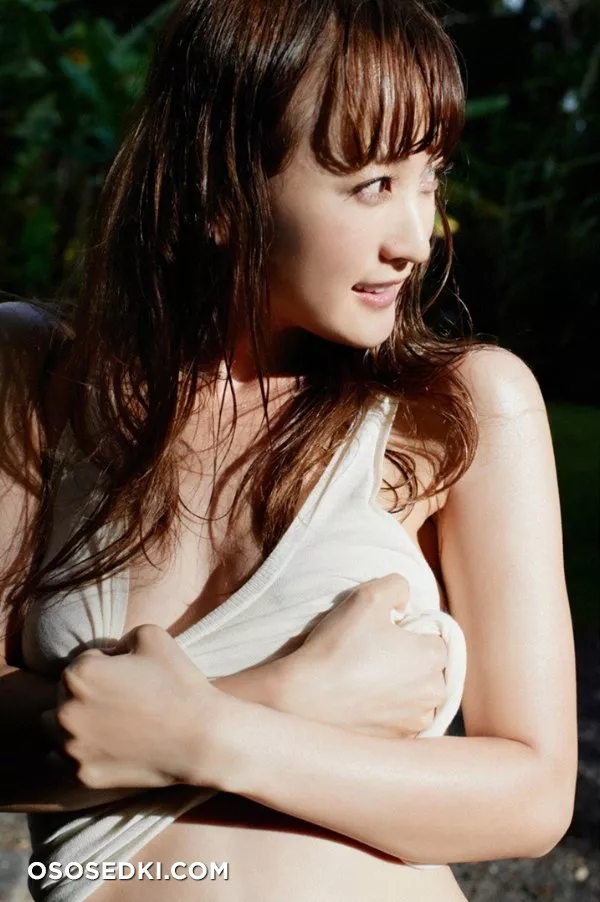 Ayaka Komatsu (小松 彩夏) - 2