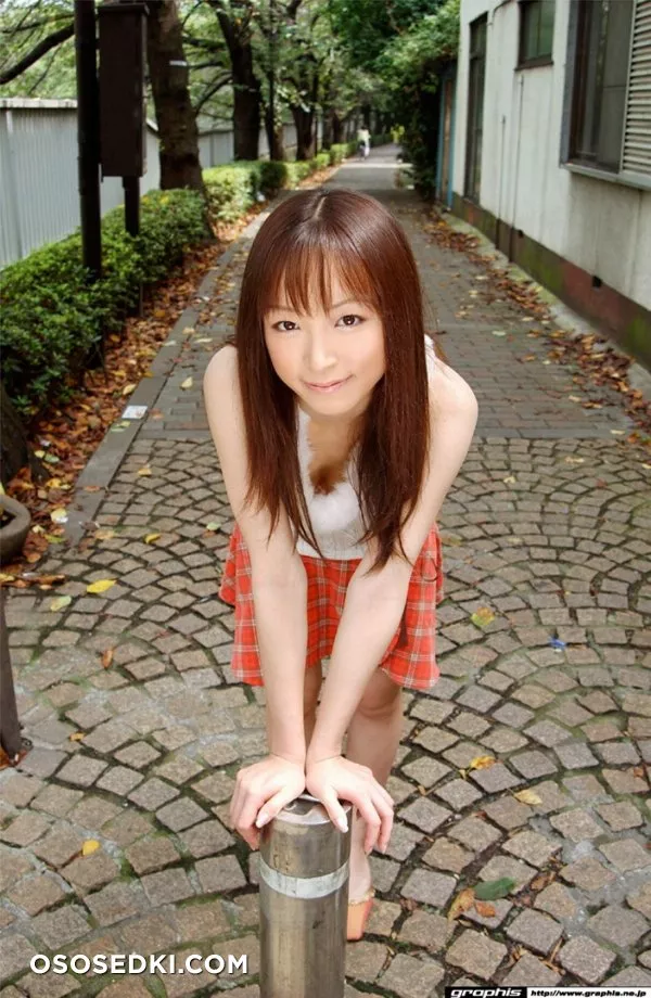 Emiru Momose (桃瀬えみる) - 2
