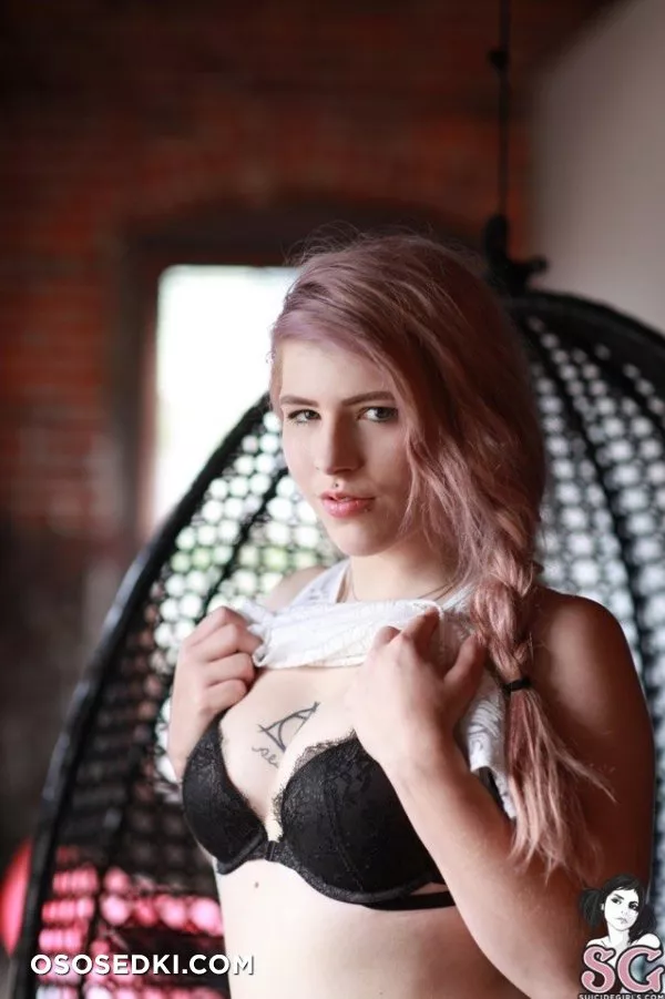 Nixie - 4