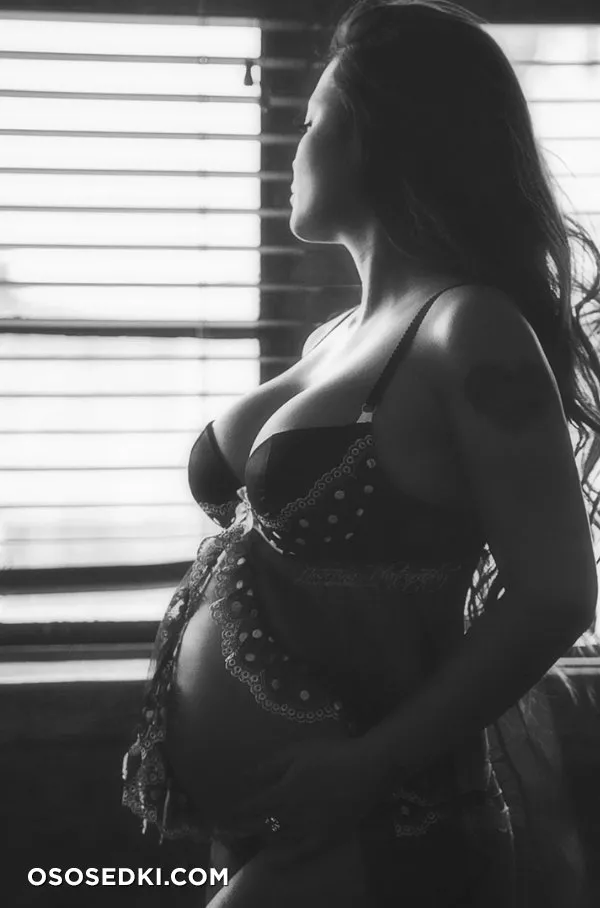 Тила Текила голая - Tila Tequila фото - 3