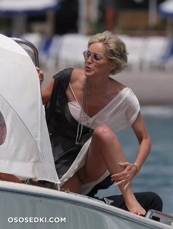 Шэрон Стоун (Sharon Stone) голая - 2