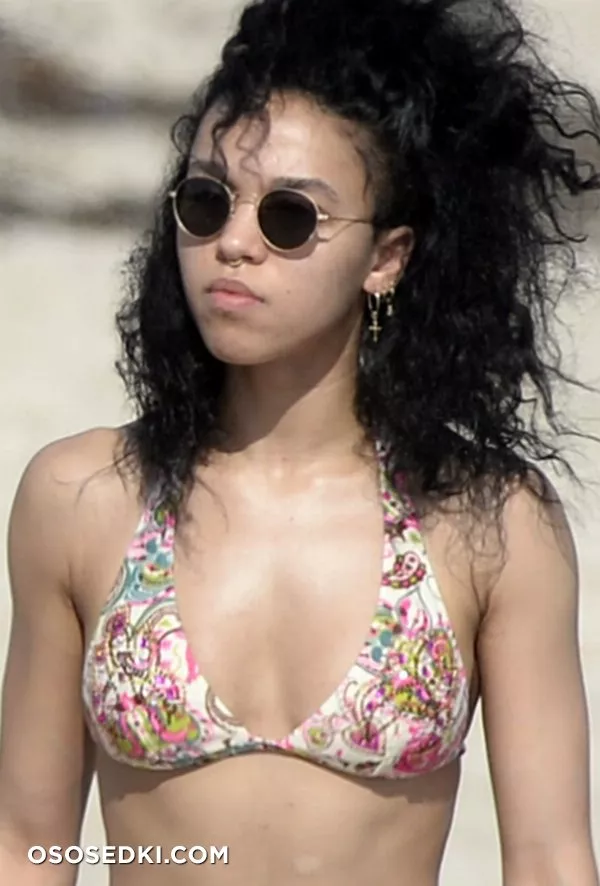 Талия Дебретт Барнетт (FKA Twigs) - 2