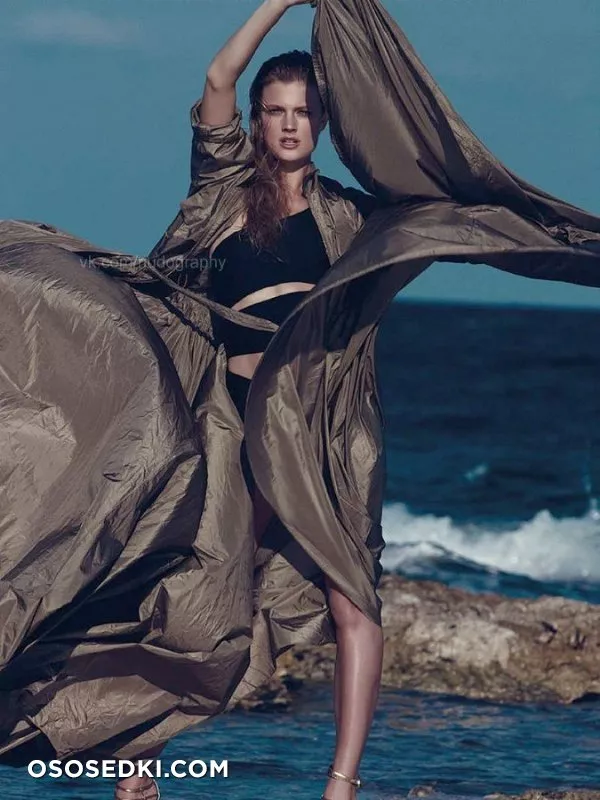 Констанс Яблонски голая - фото Constance Jablonski - 5