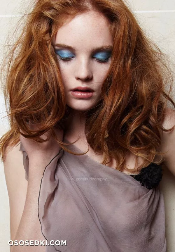 Алексина Грехэм голая - фото Alexina Graham - 1