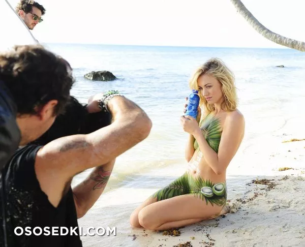 Ивонн Страховски голая - фото Yvonne Strahovski - 5