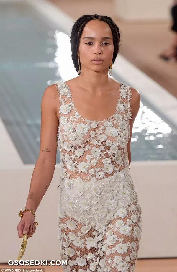 Зои Кравиц фото - голая Zoe Kravitz - 3
