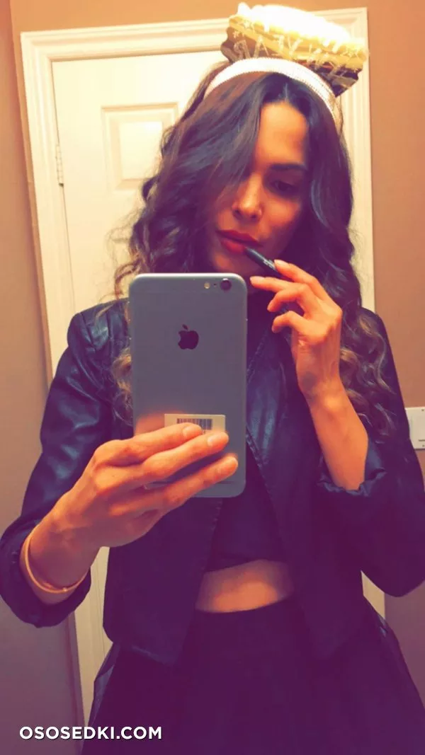 Надин Веласкес голая, фото Nadine Velazquez - 2