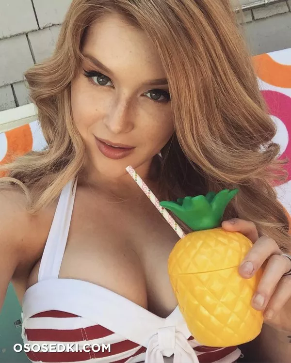 Рене Олстед голая - фото Renee Olstead - 2