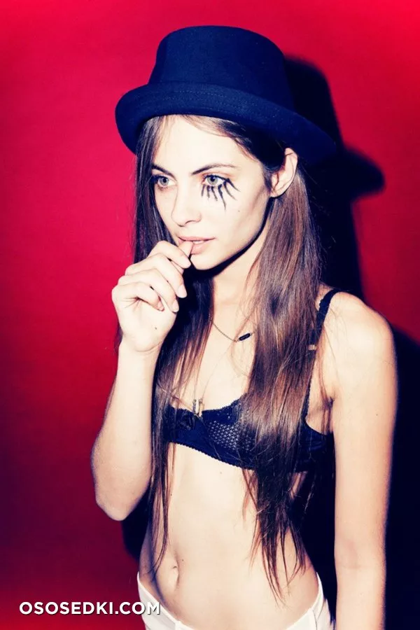 Уилла Холланд (Willa Holland) голая и сексуальная - 3