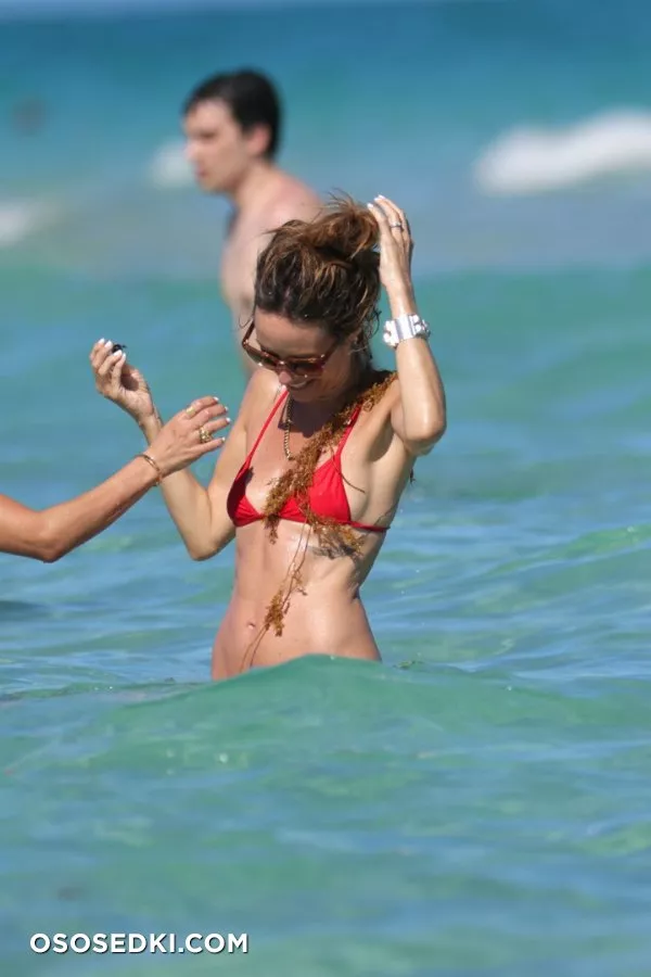 Катт Садлер (Catt Sadler) в бикини - 4