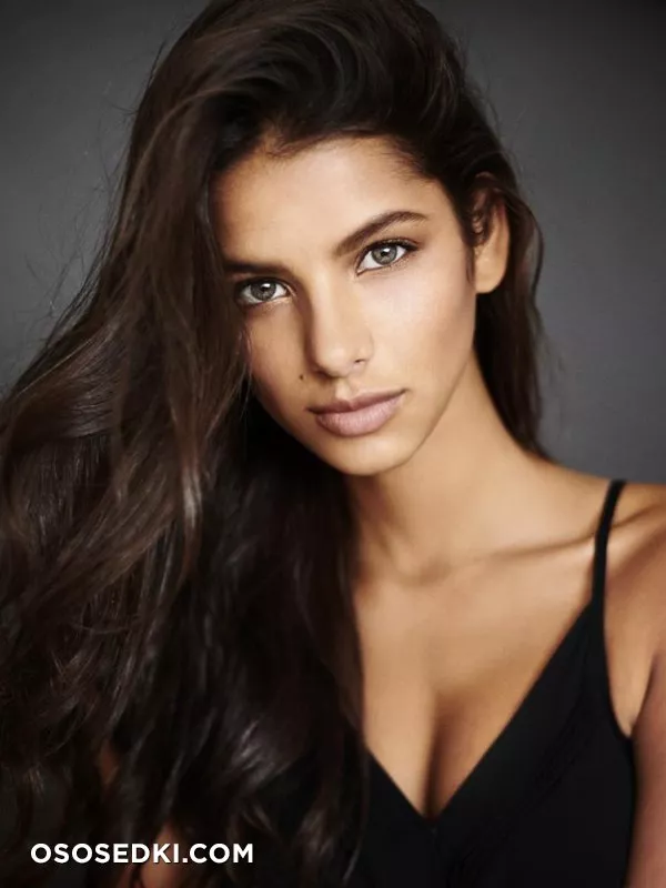 Модель Бруна Лирио (Bruna Lirio) фото - 1