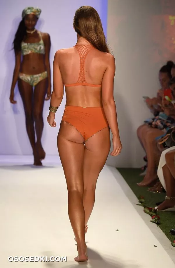 Ханна Стокинг голая - Hannah Stocking фото - 5