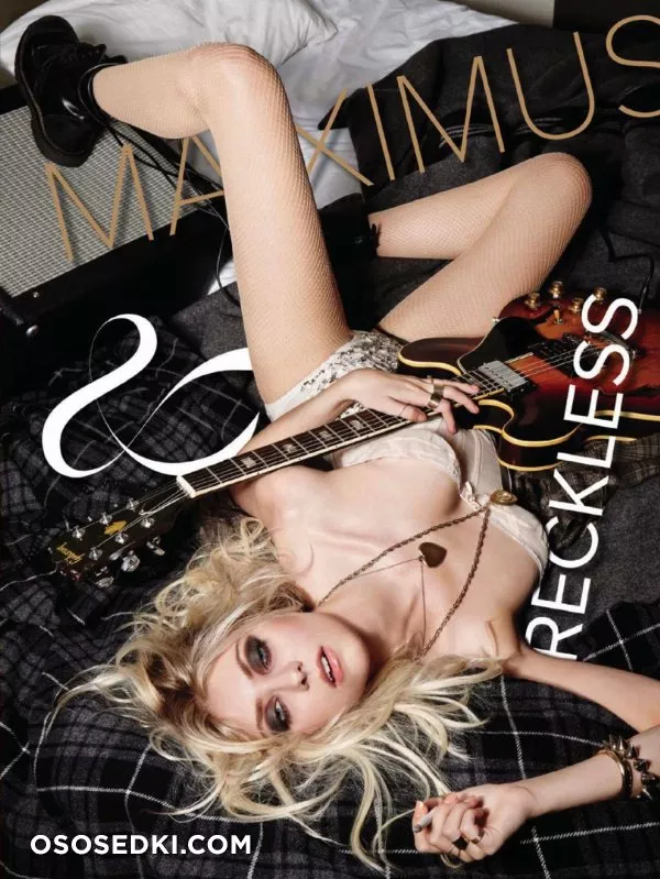Тейлор Момсен голая, Taylor Momsen фото - 1