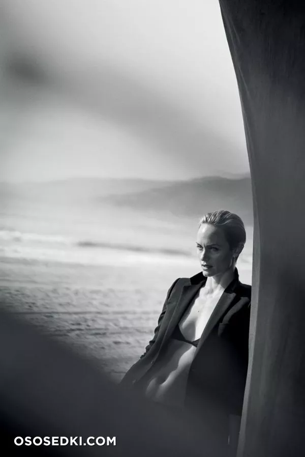 Эмбер Валлетта (Amber Valletta) голая - 4