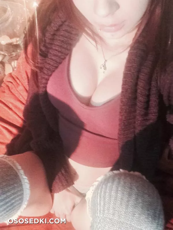 Lilchiipmunk private Nudes - 2