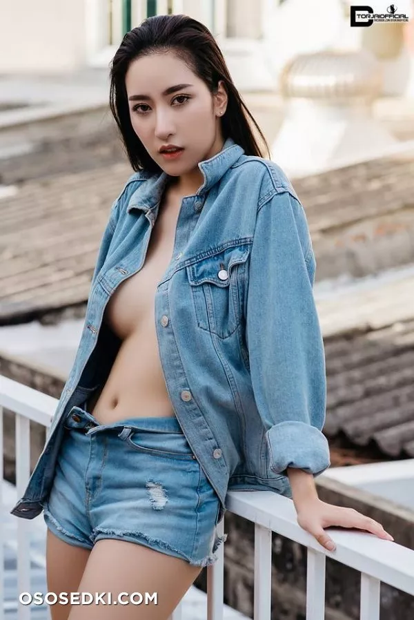 Amie Chontida - 4