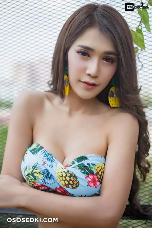 Paweena Suwansatidsakron - 1