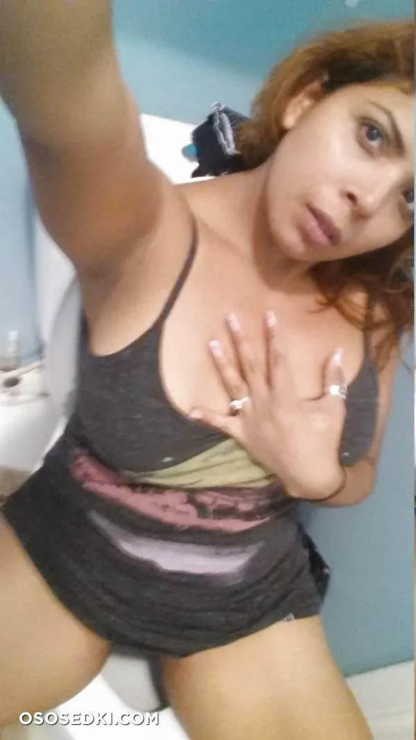 Thick latina milf - 3