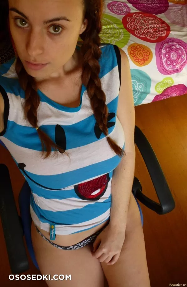 Sweet redhair with big natural Boobs - 5