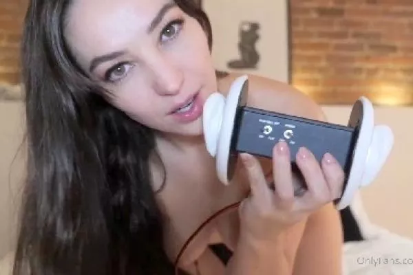 Orenda ASMR Erotic Ear Licking Nude nude. Onlyfans, Patreon leaked 214.57 nude photos and videos